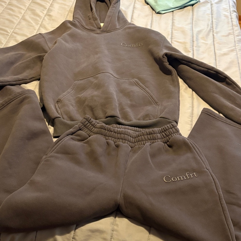 Comfrt Grey Hoodie and Sweatpants Set
